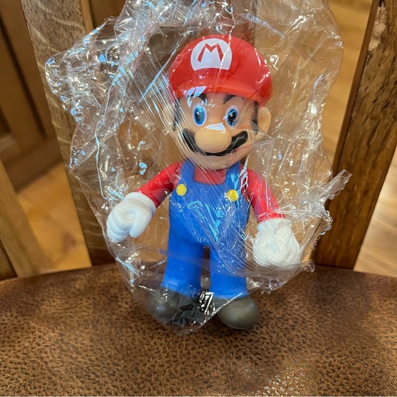 Super Mario Bros 3 Piece Set 5” Arms Moveable For Posing Brand New - Picture 2 of 5
